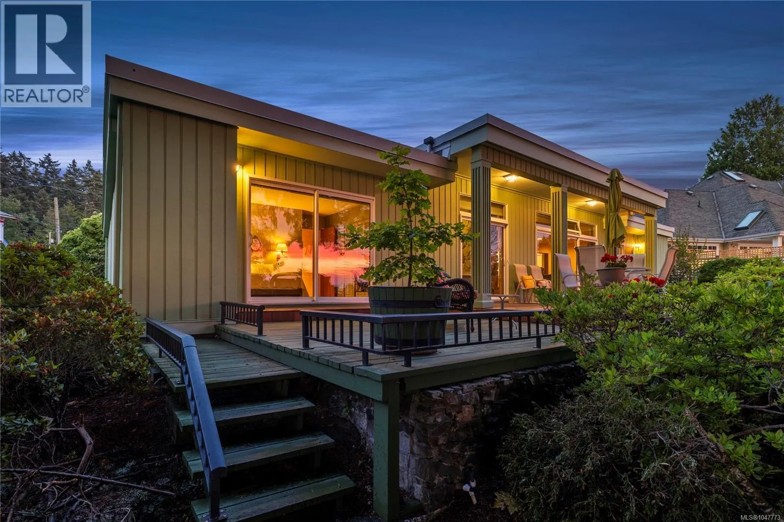489 Bayview Terr