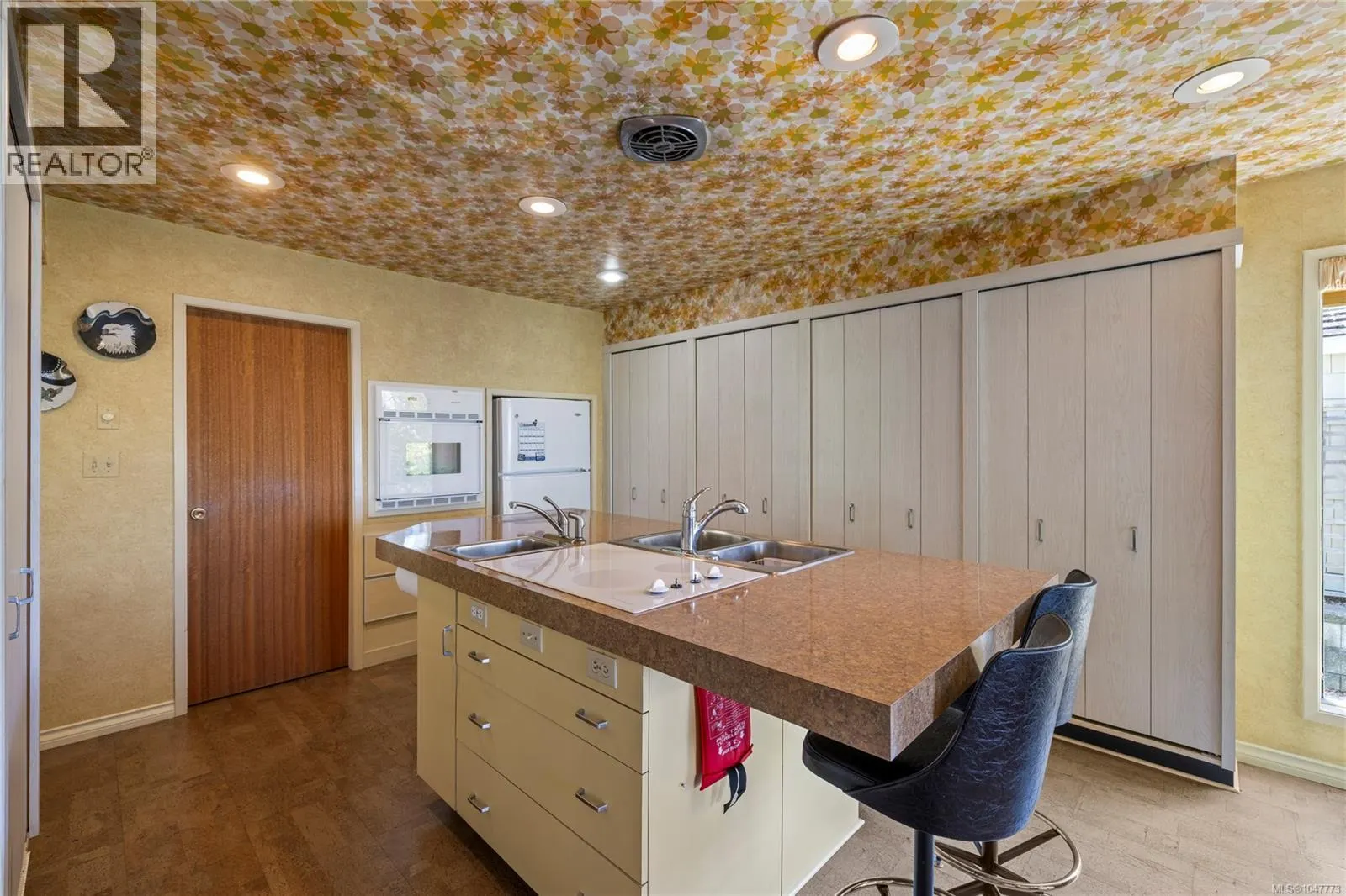 489 Bayview Terr