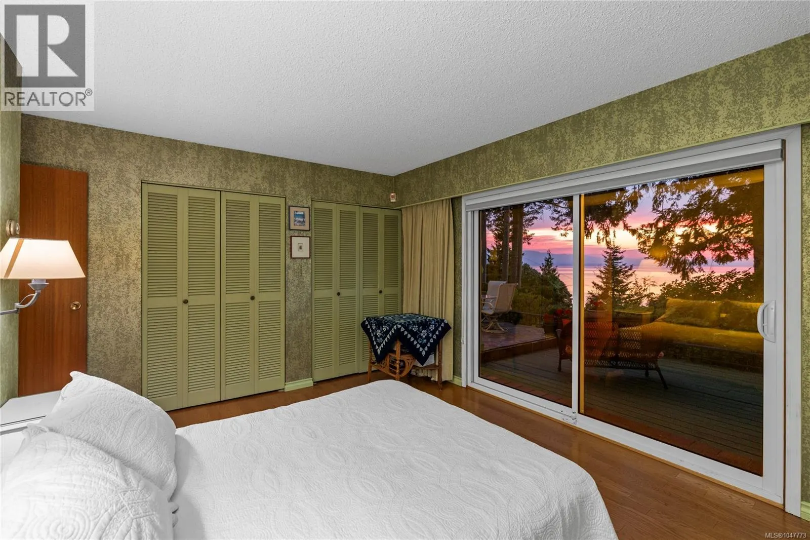 489 Bayview Terr