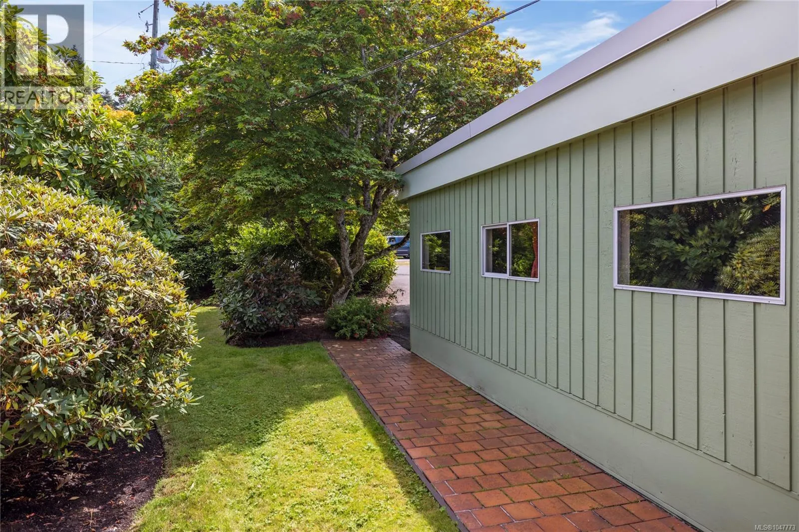 489 Bayview Terr
