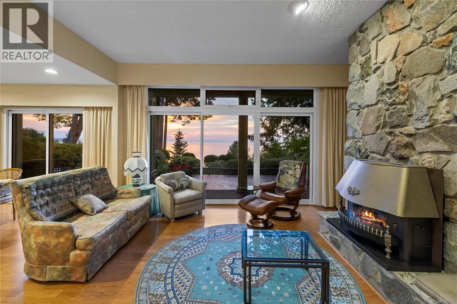 489 Bayview Terr