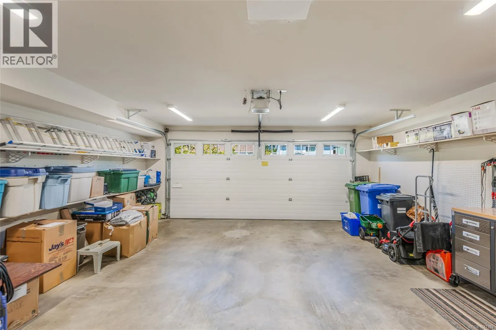 3596 Huff Dr