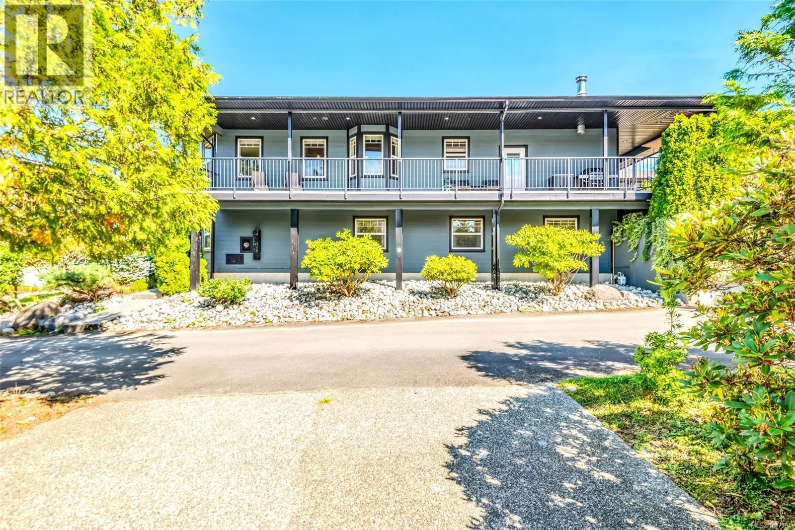 3596 Huff Dr