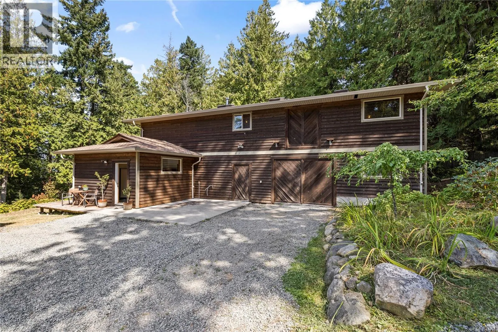 2185 Widgeon Rd