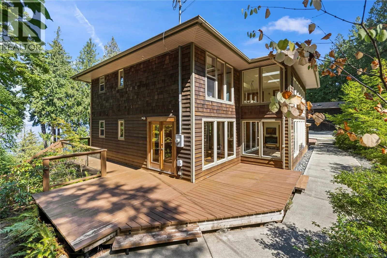 2185 Widgeon Rd