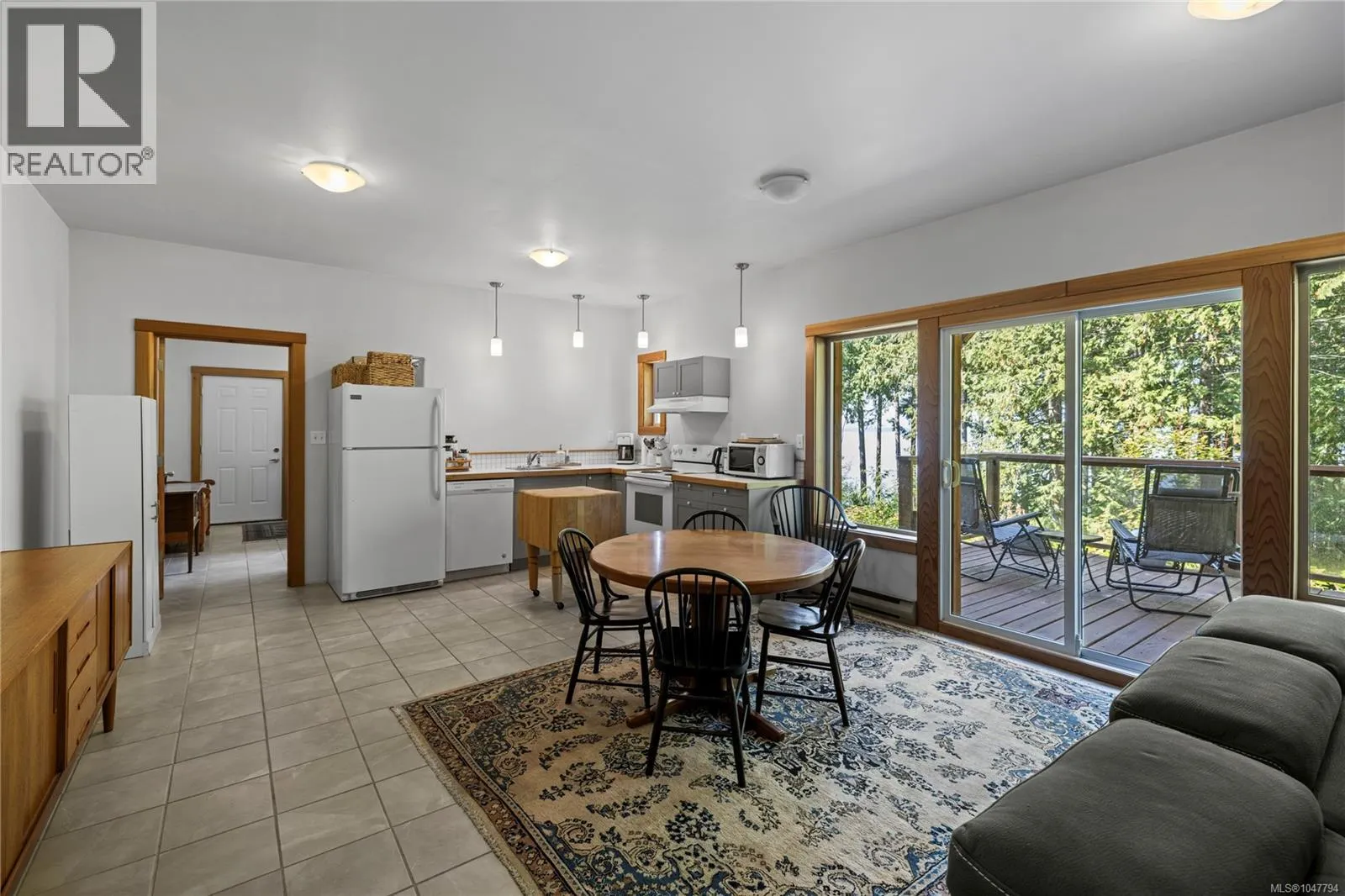 2185 Widgeon Rd