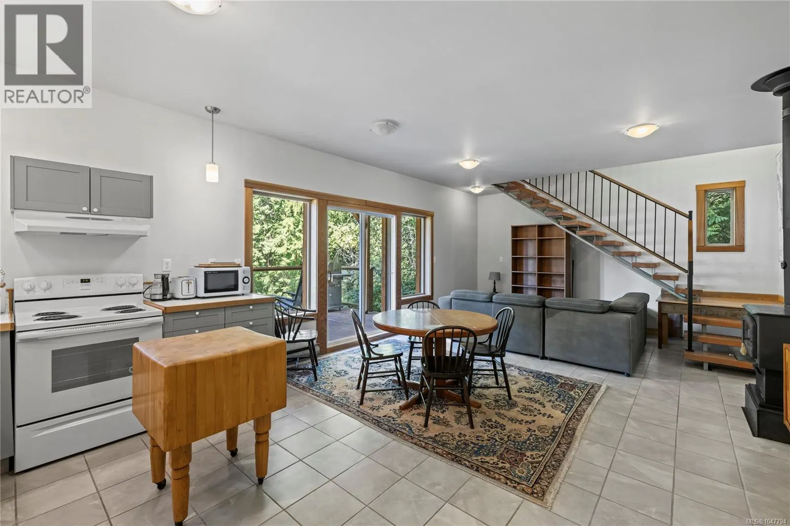 2185 Widgeon Rd