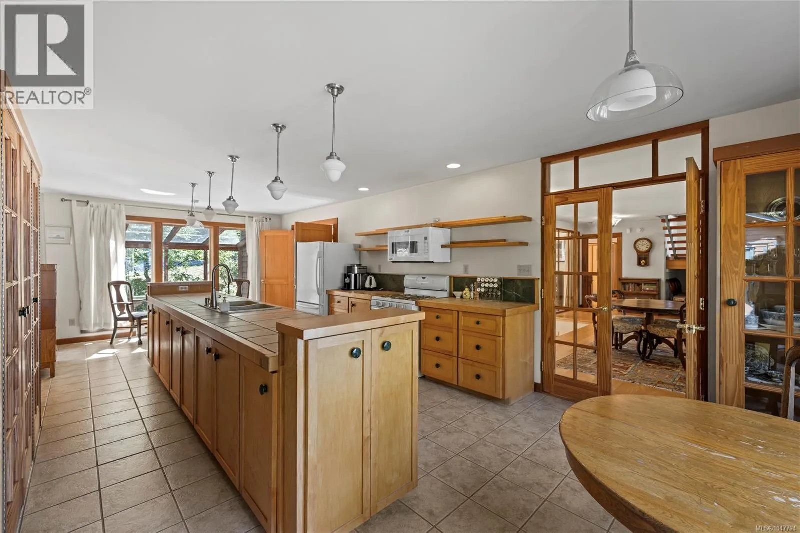 2185 Widgeon Rd