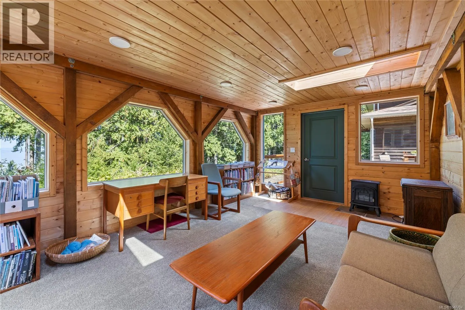 2185 Widgeon Rd