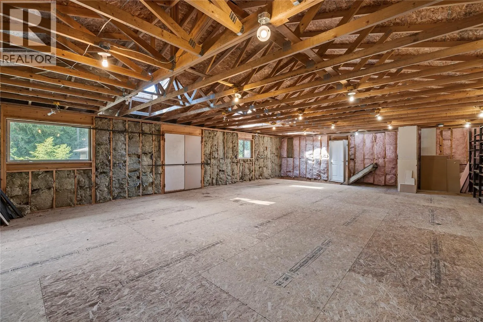 2185 Widgeon Rd