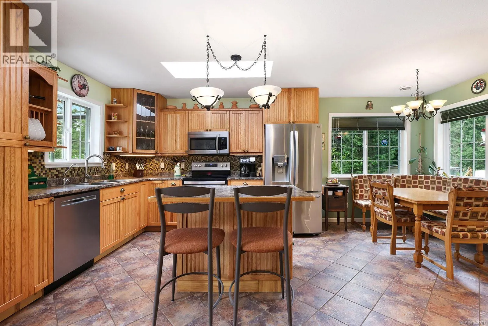 5427 Wildwood Rd