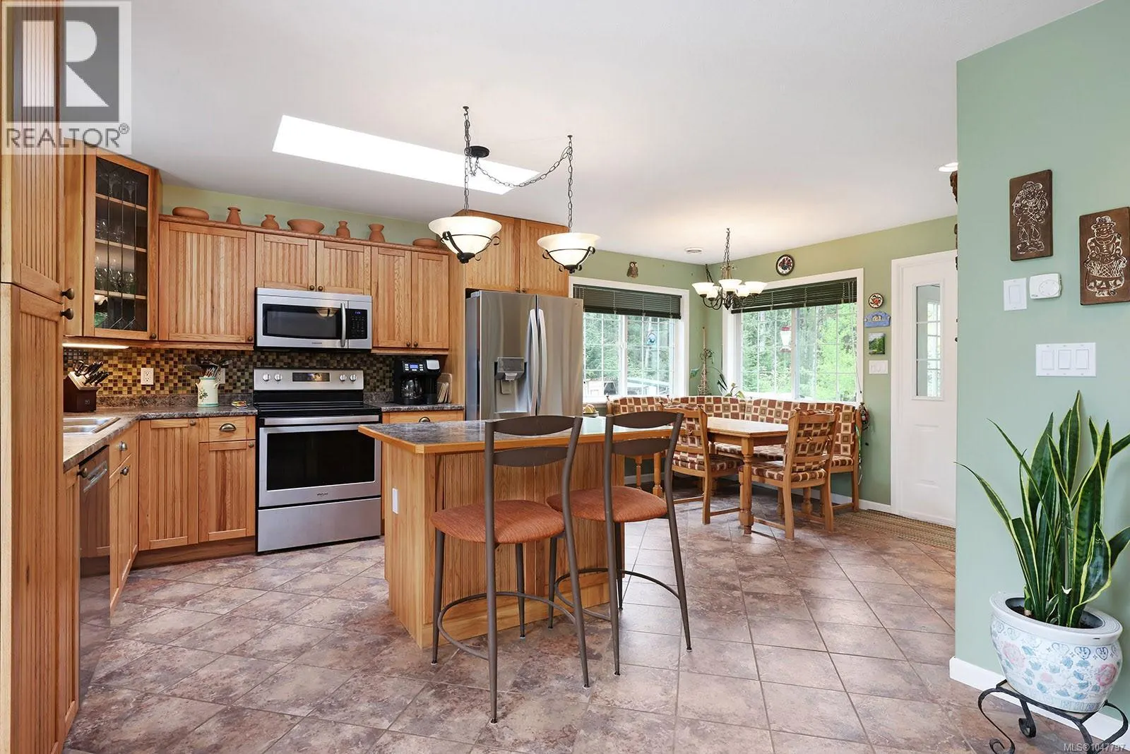 5427 Wildwood Rd