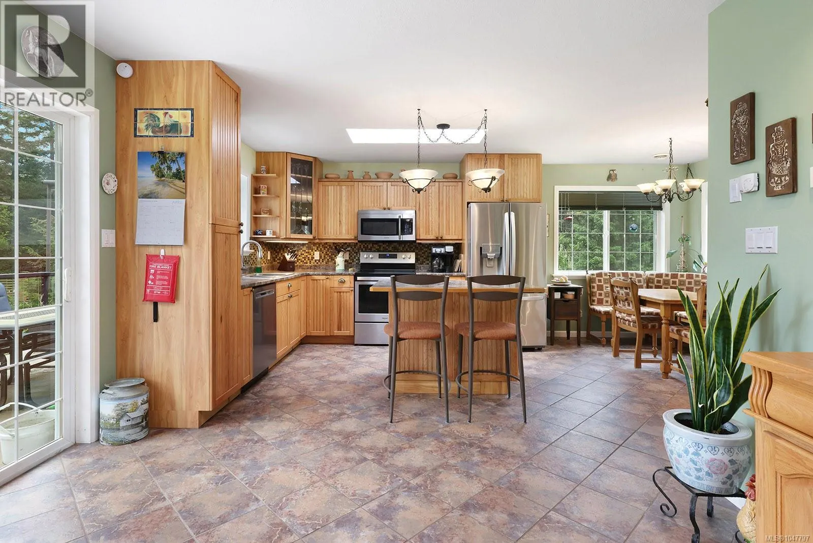 5427 Wildwood Rd