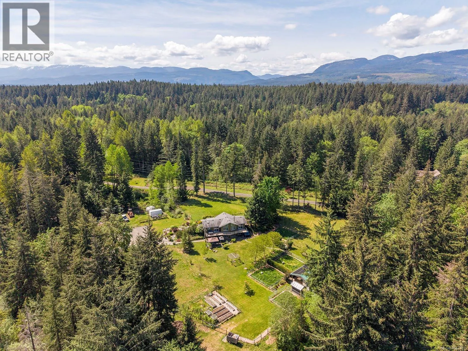 5427 Wildwood Rd