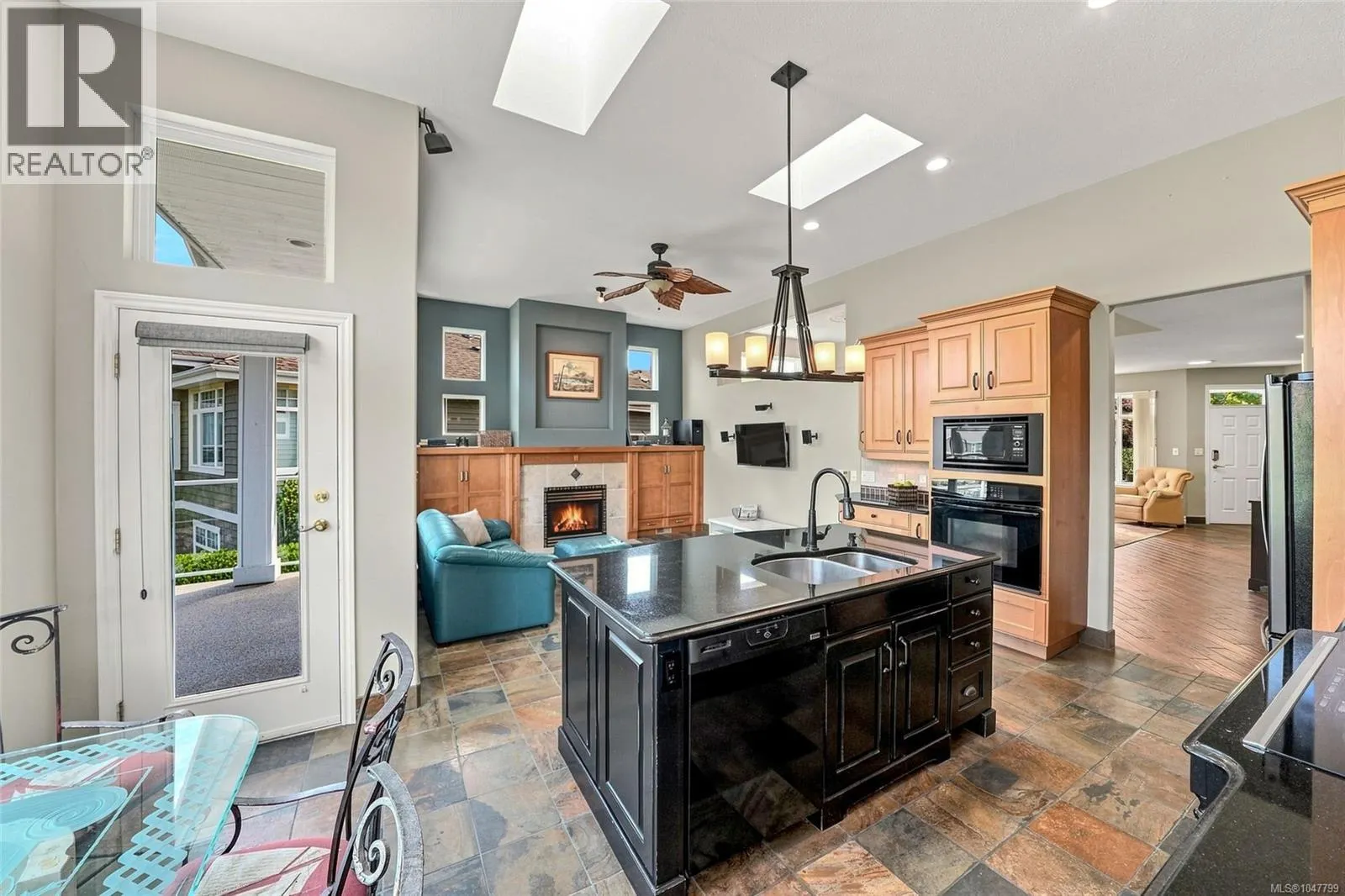1391 Saturna Dr