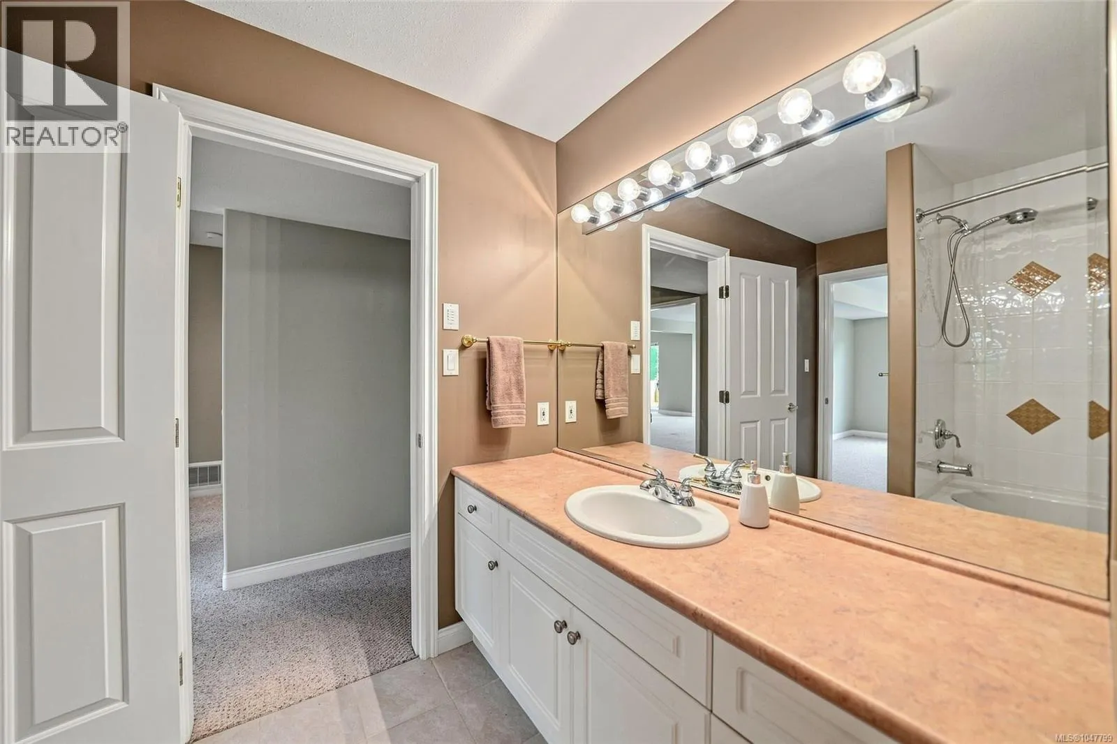 1391 Saturna Dr