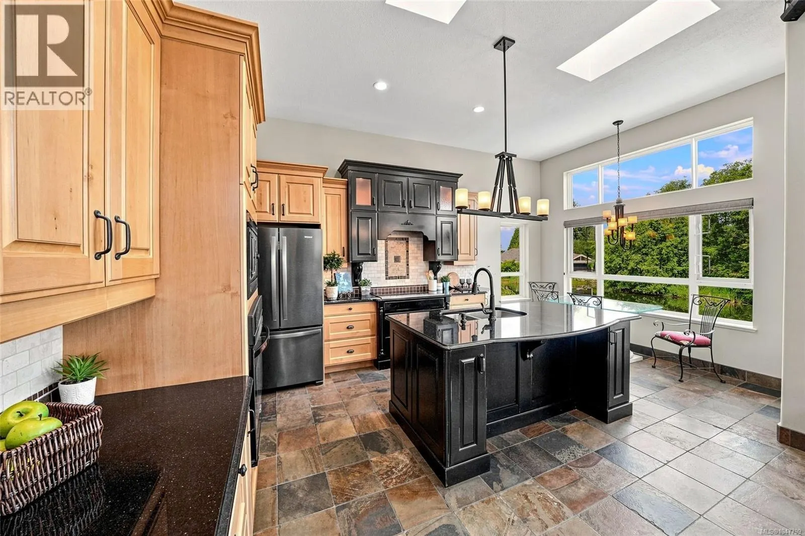 1391 Saturna Dr