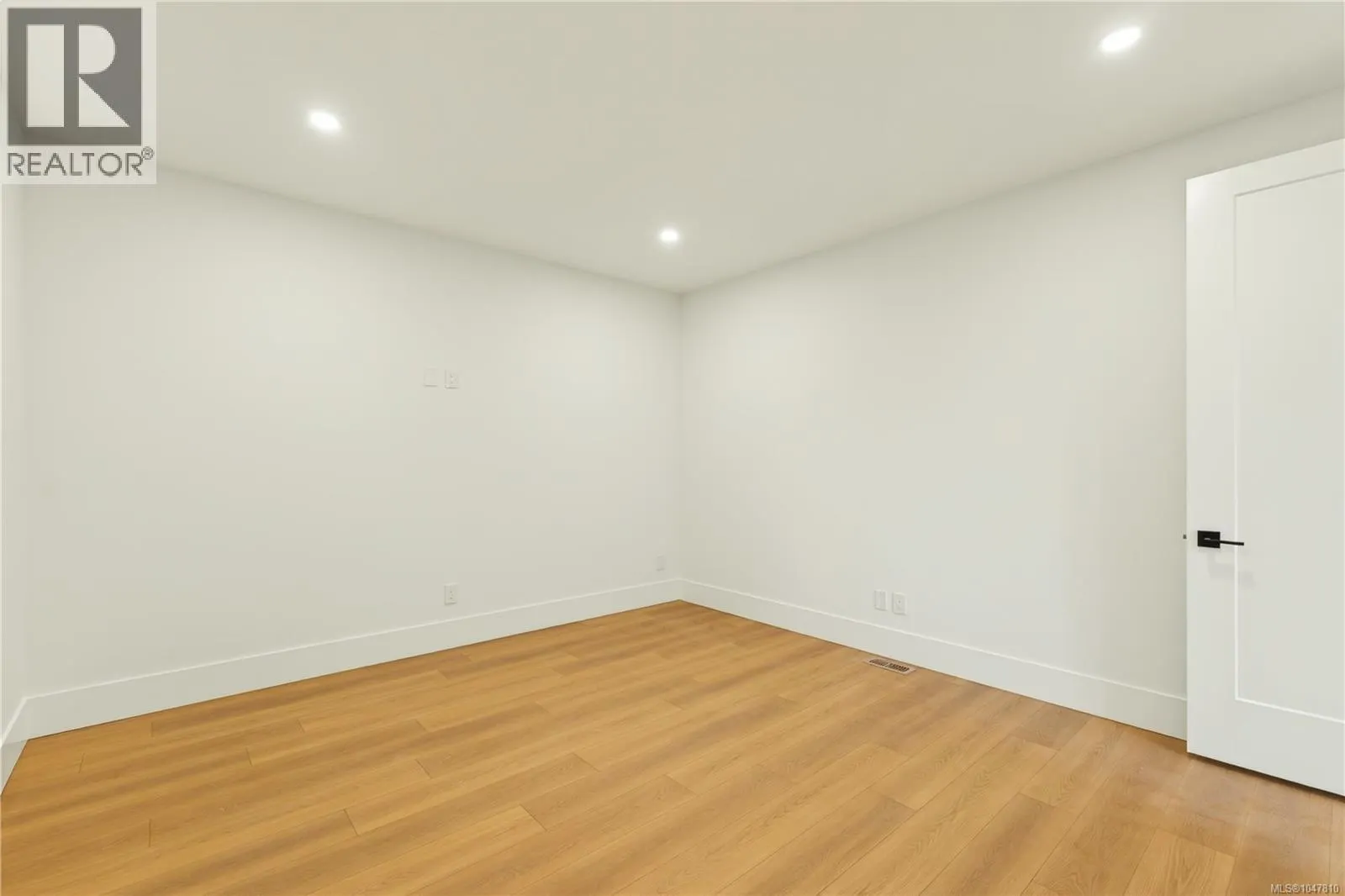 101 2302 Arbot Rd