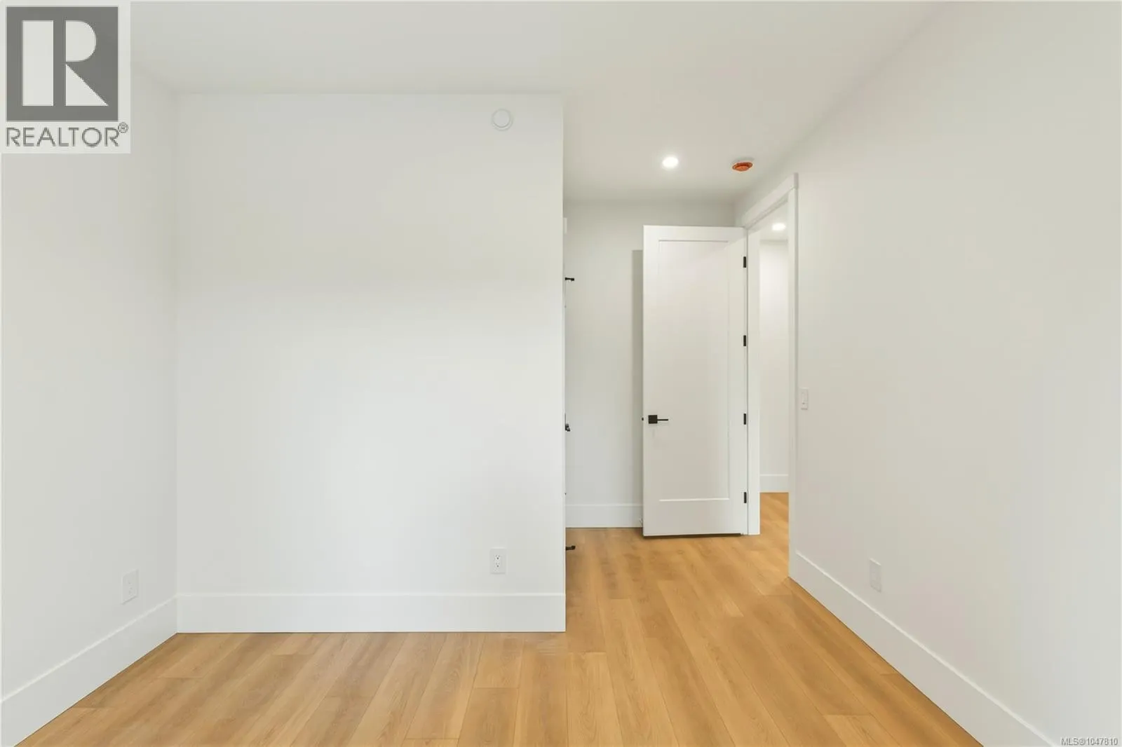 101 2302 Arbot Rd