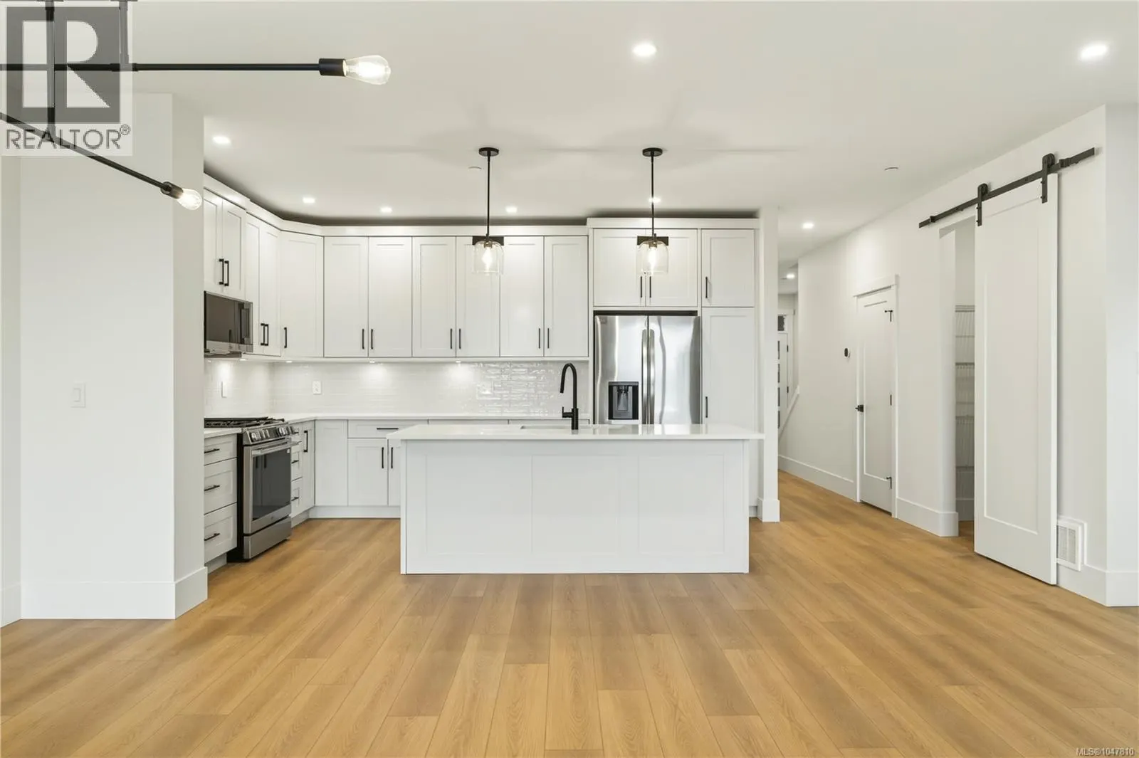 101 2302 Arbot Rd