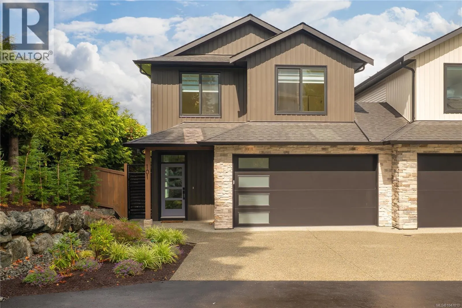 101 2302 Arbot Rd