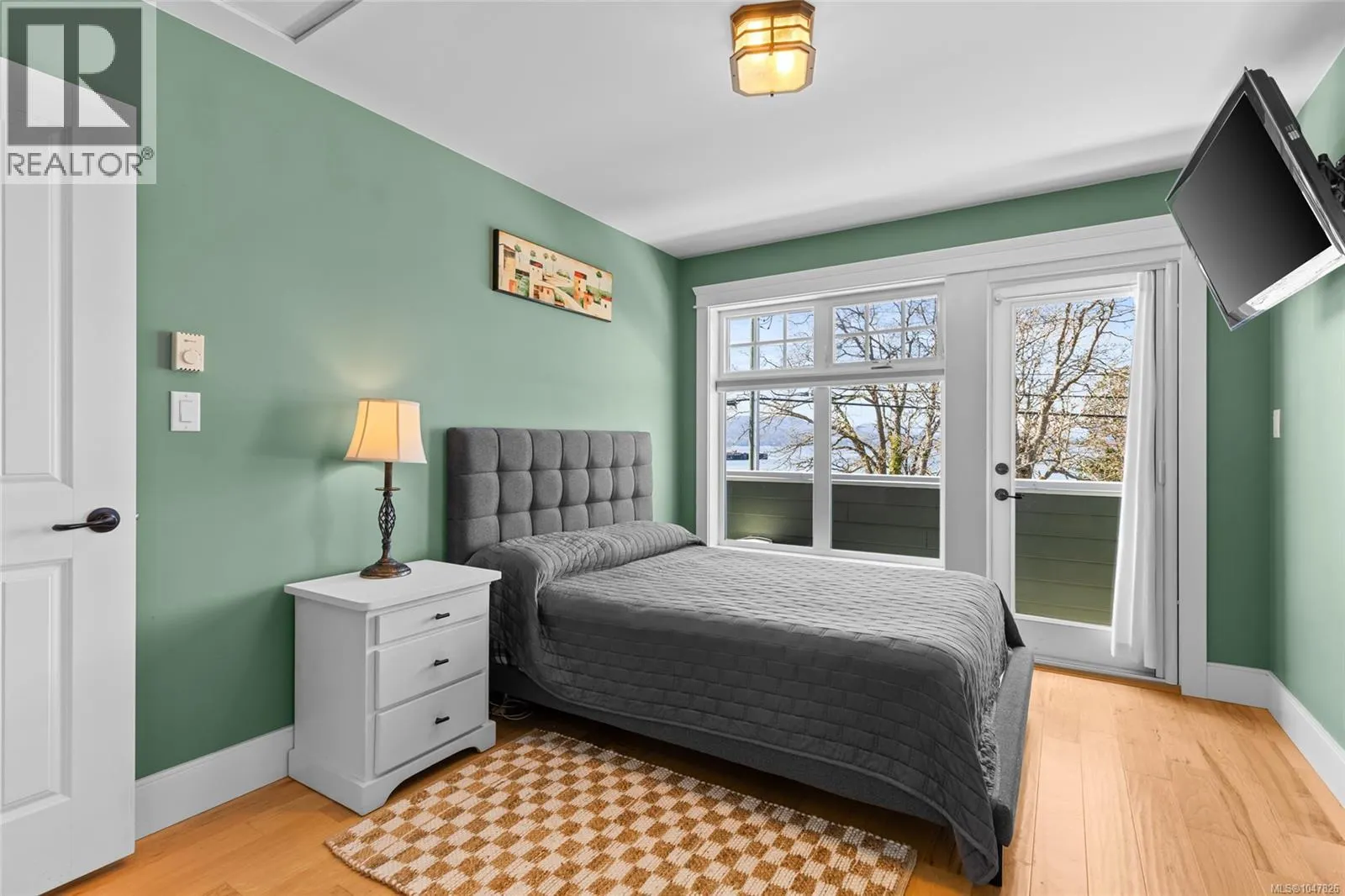 10117 West Saanich Rd