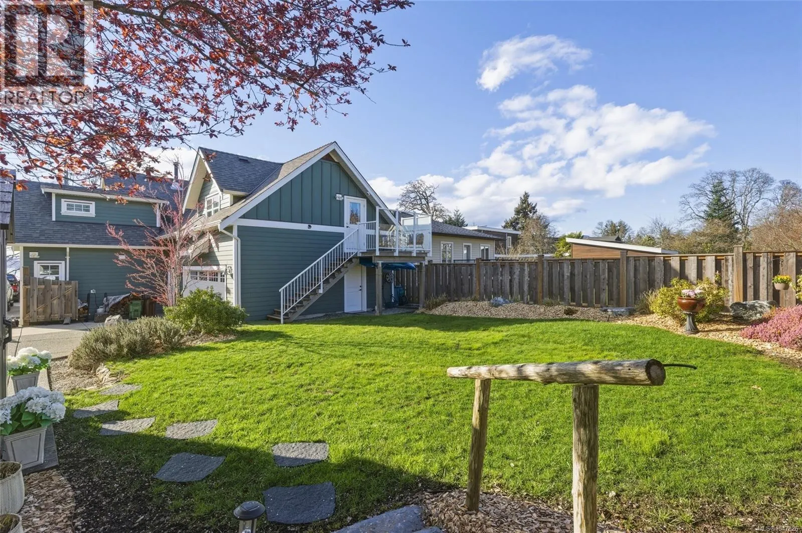 10117 West Saanich Rd