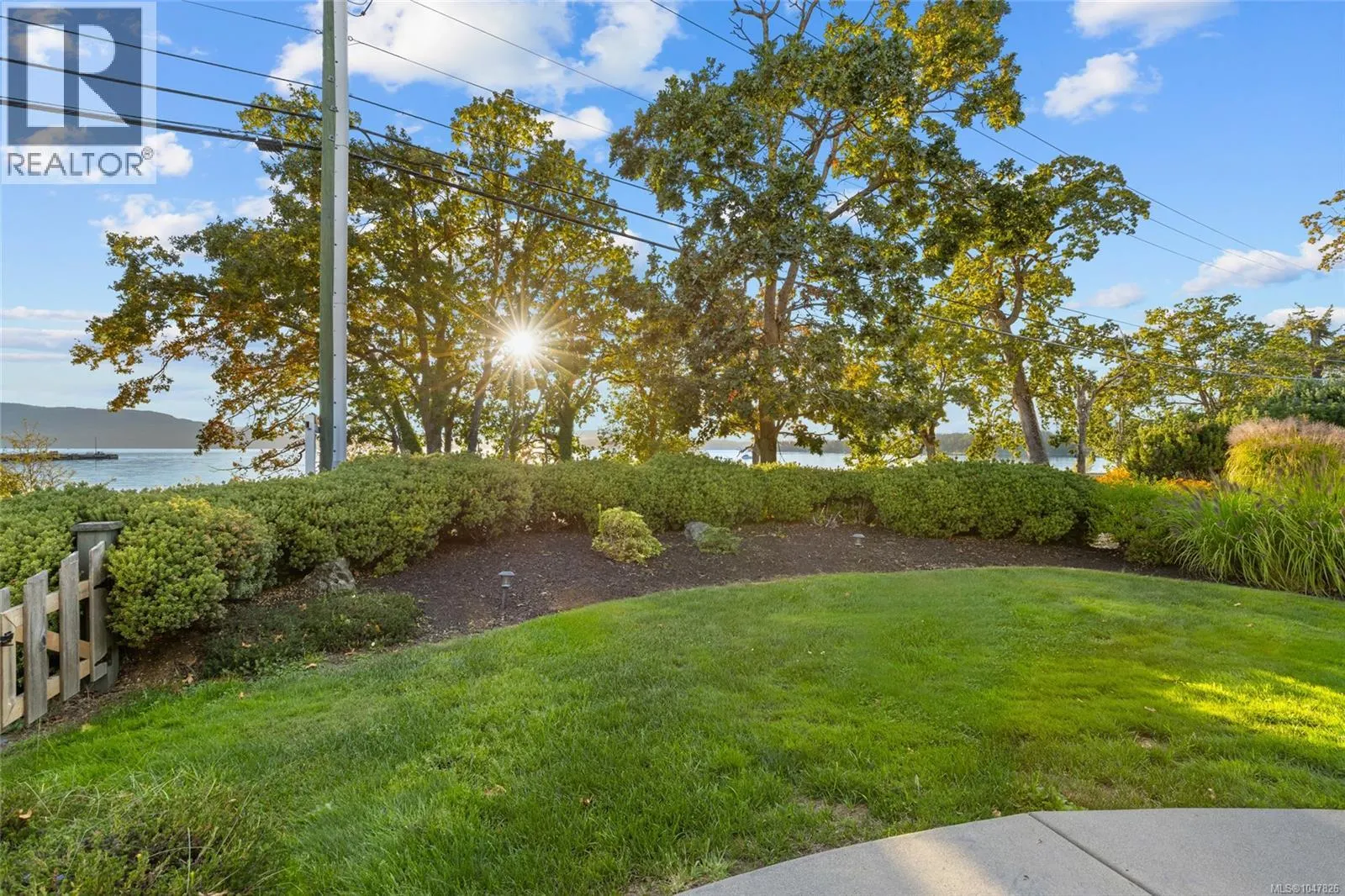 10117 West Saanich Rd