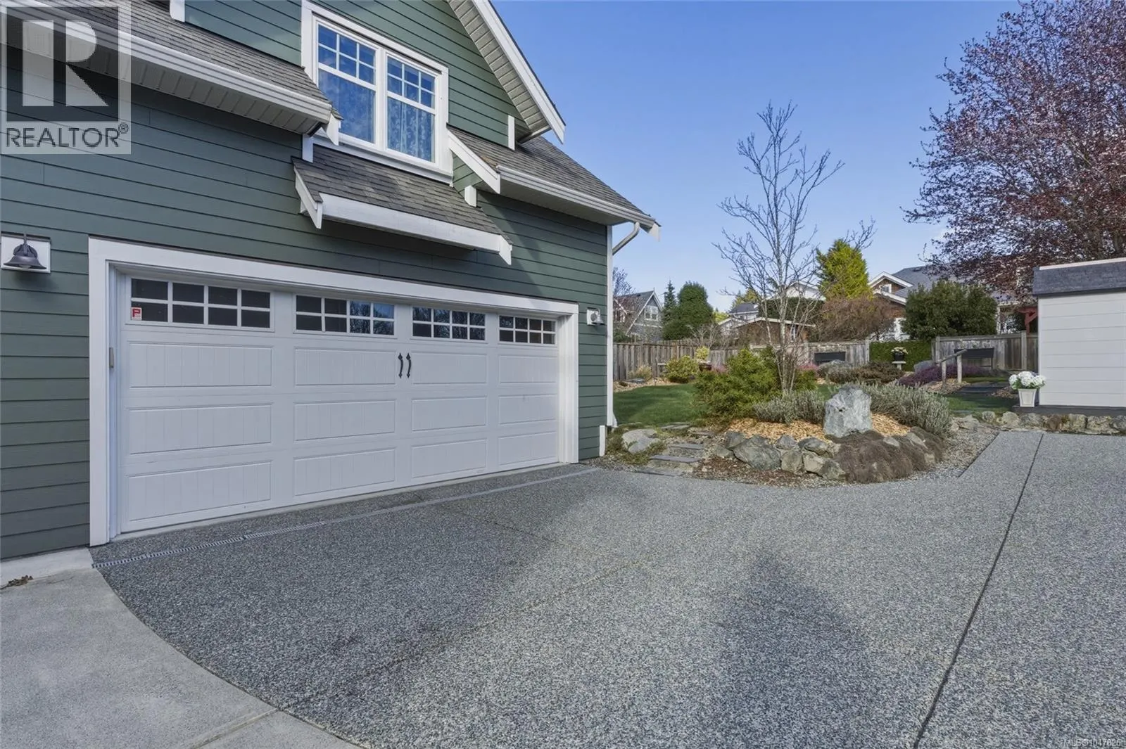 10117 West Saanich Rd