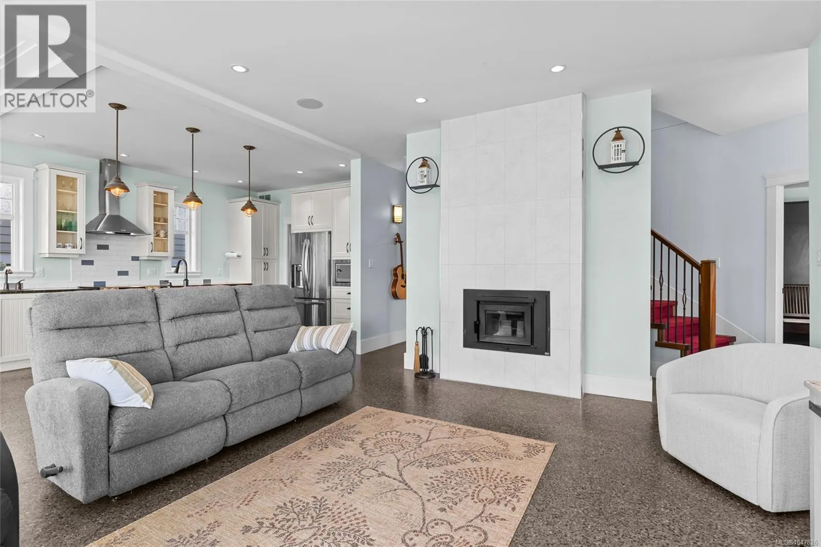 10117 West Saanich Rd
