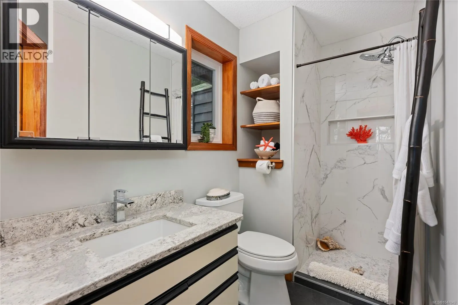 3141 Swallow Cres