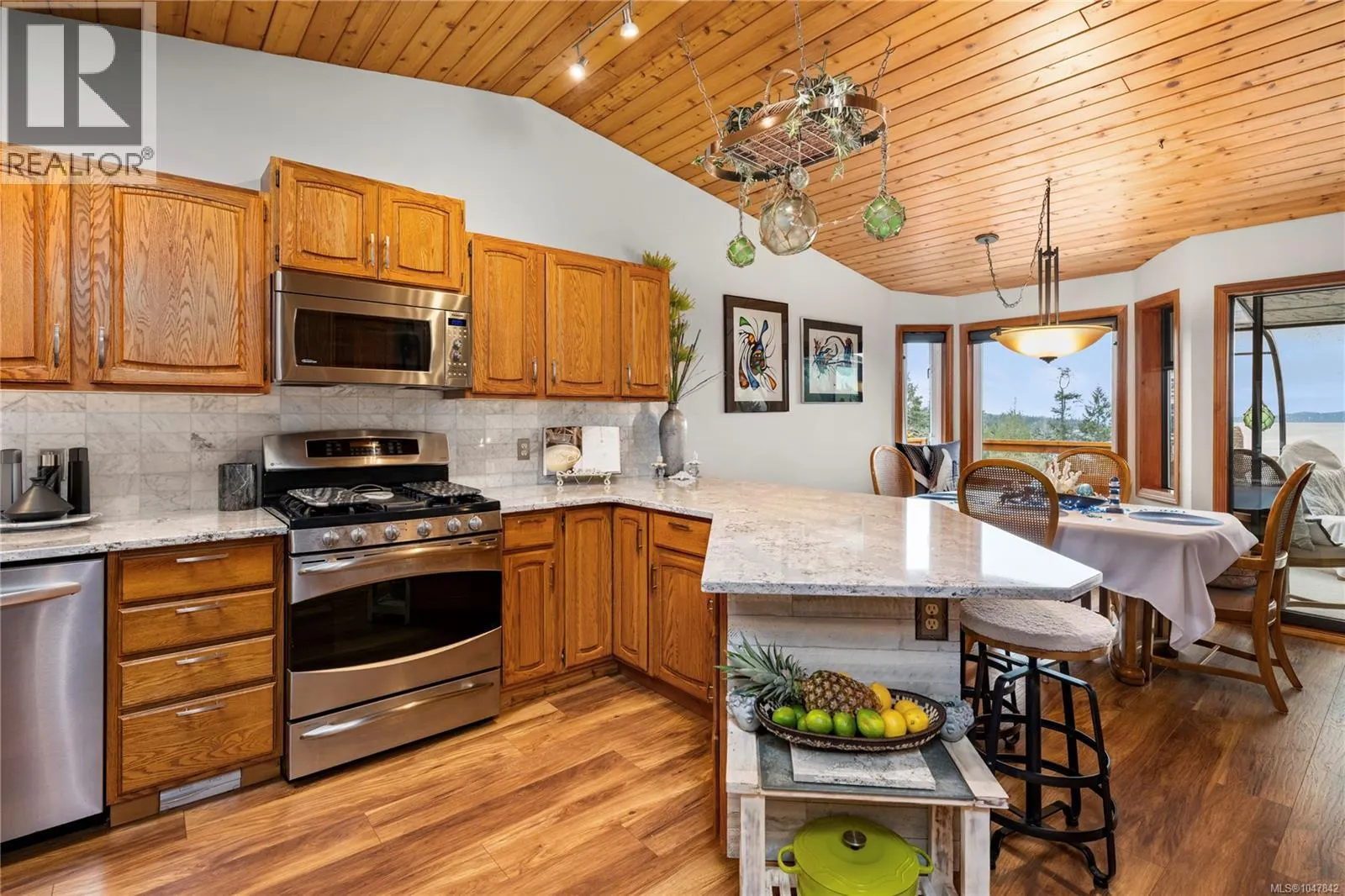 3141 Swallow Cres
