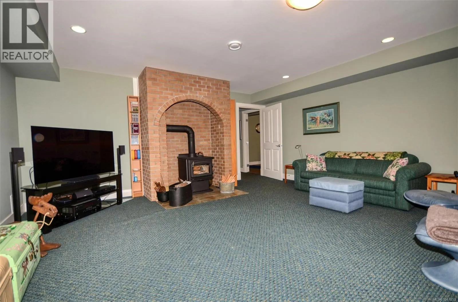 4935 Deer Park Trail