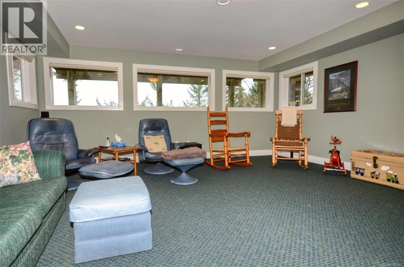 4935 Deer Park Trail