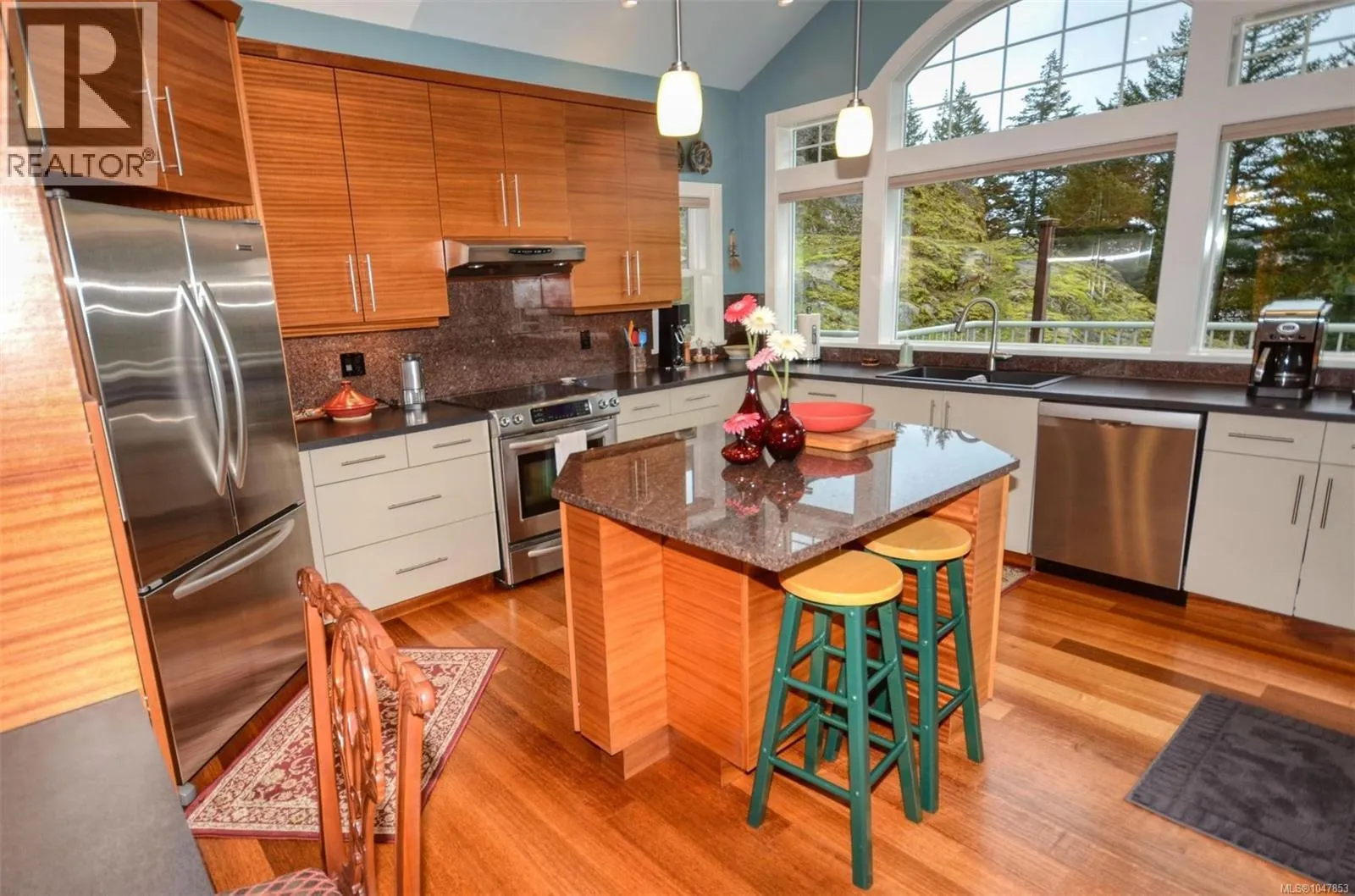 4935 Deer Park Trail