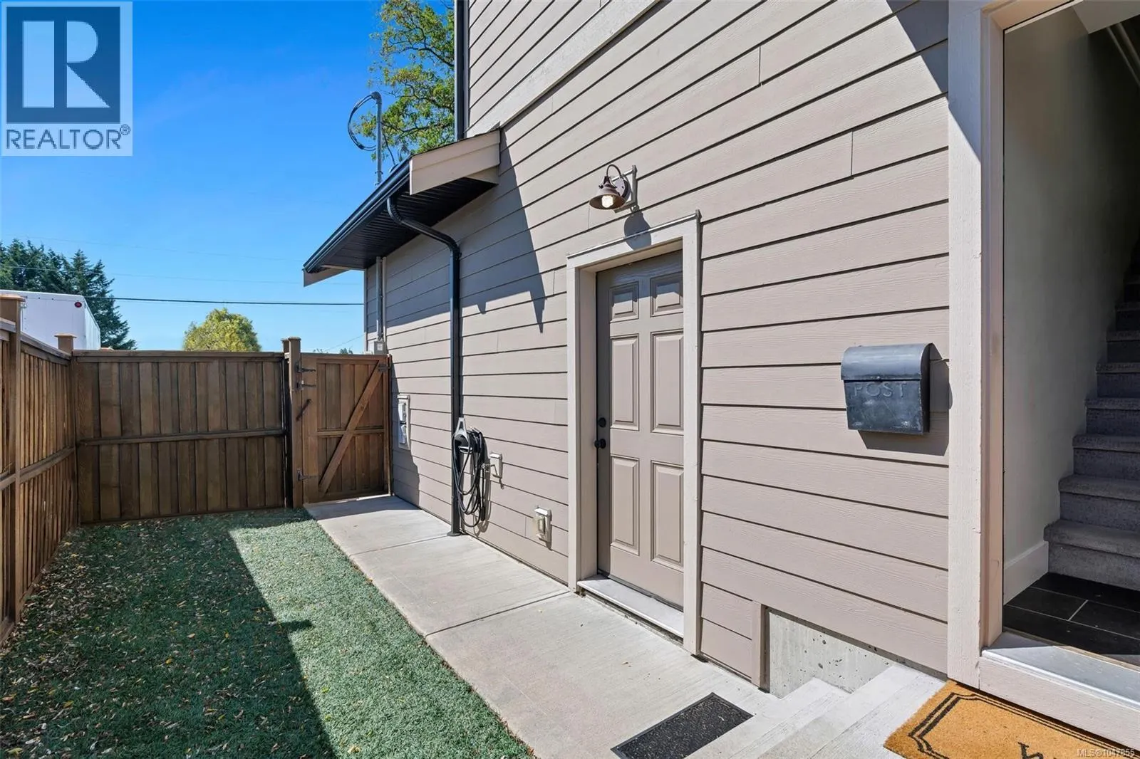 132 Crease Ave