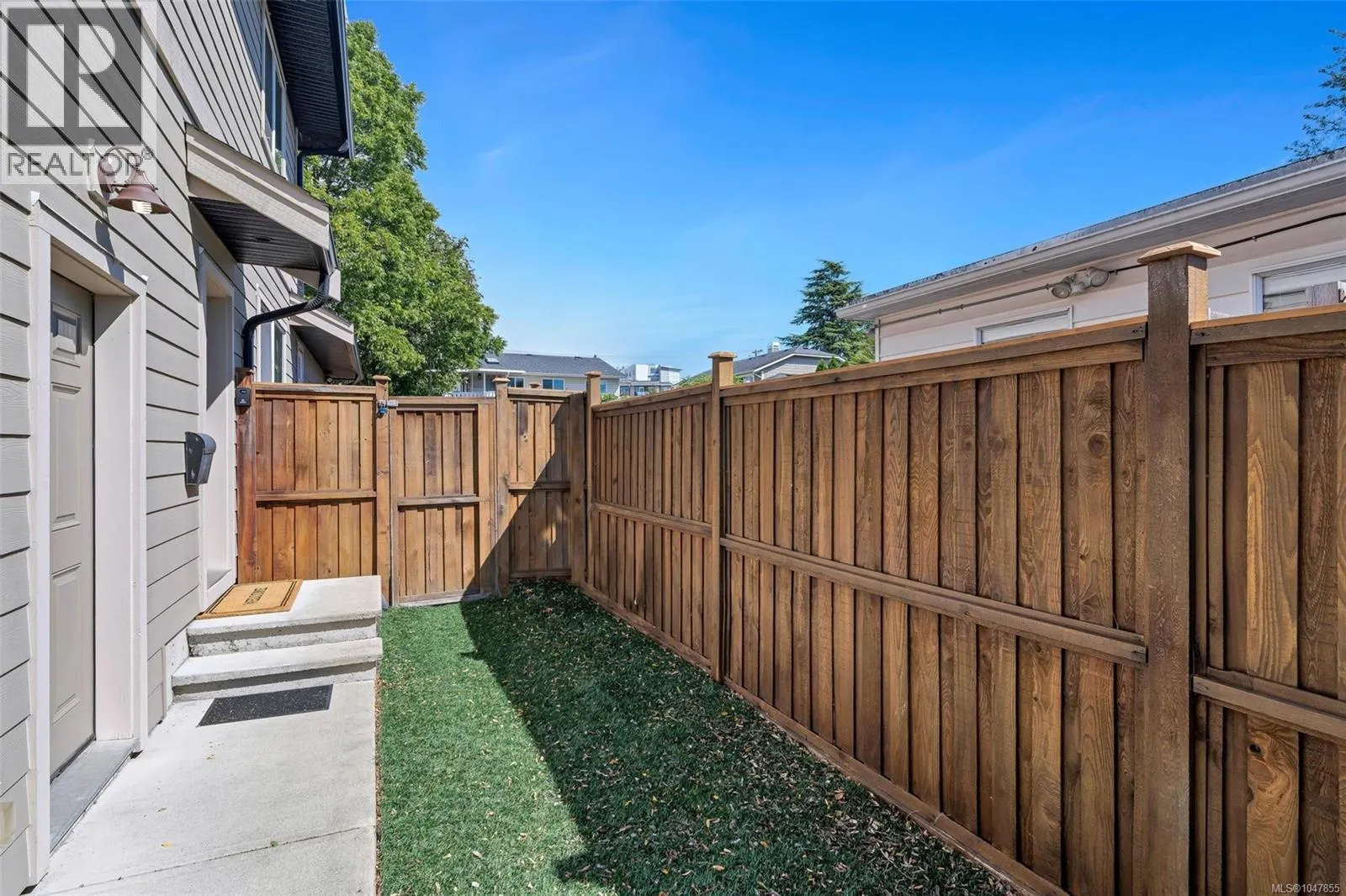 132 Crease Ave