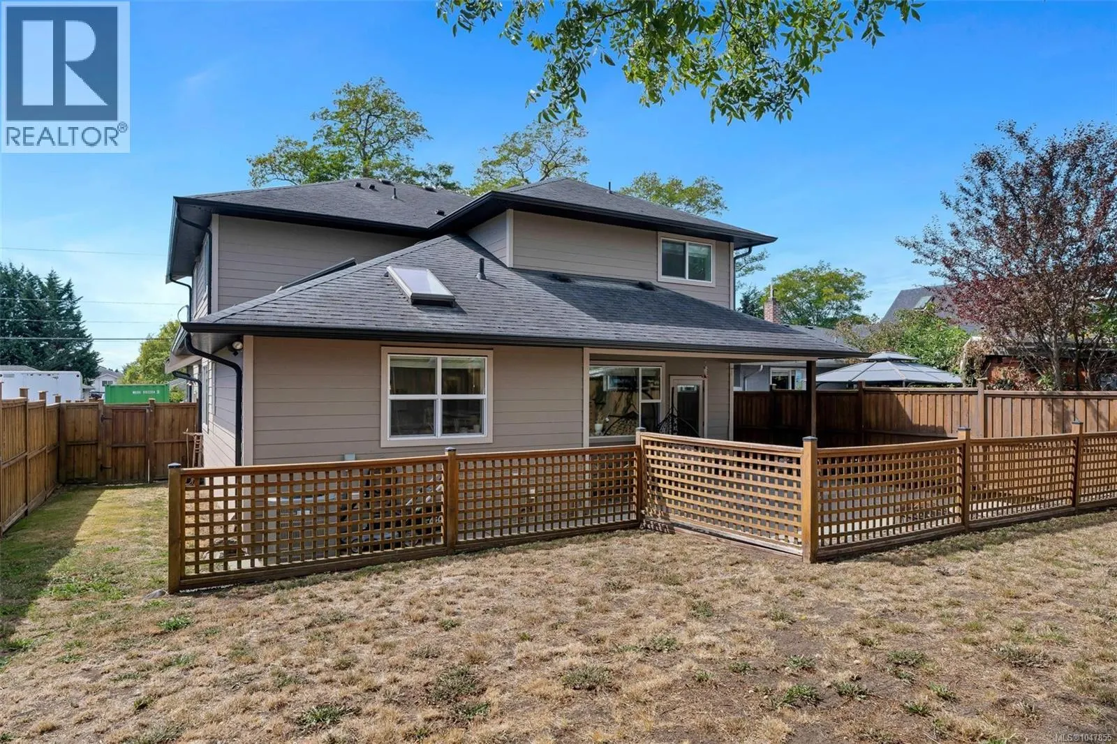 132 Crease Ave