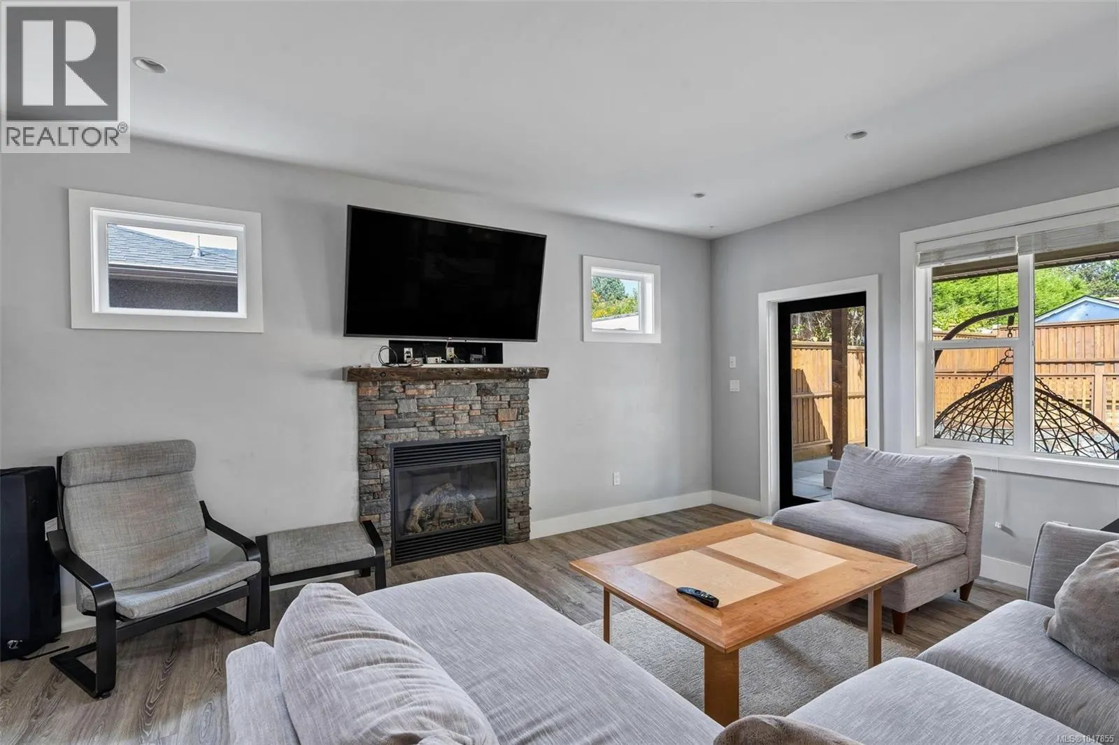132 Crease Ave
