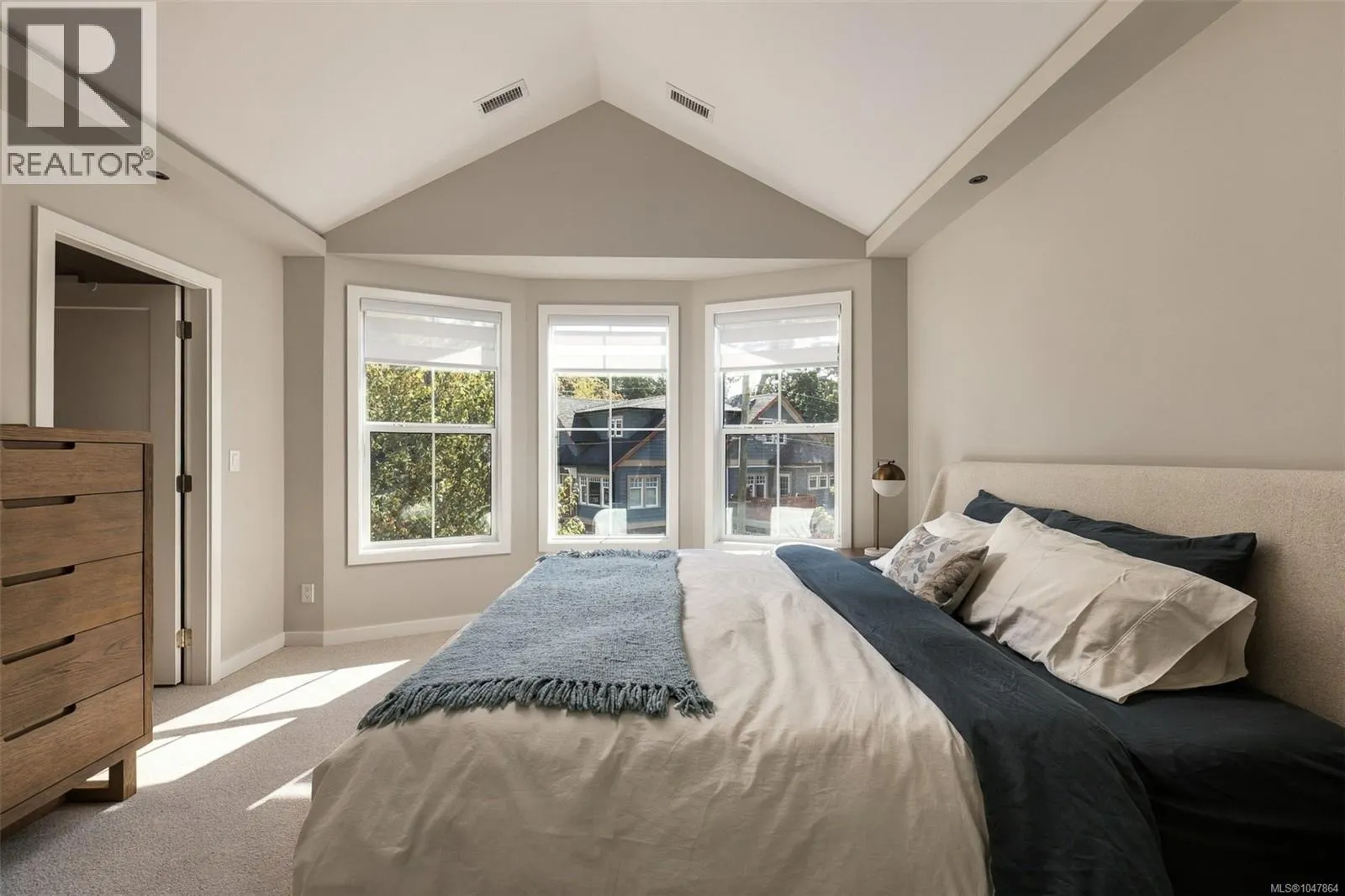 1048 Pentrelew Pl