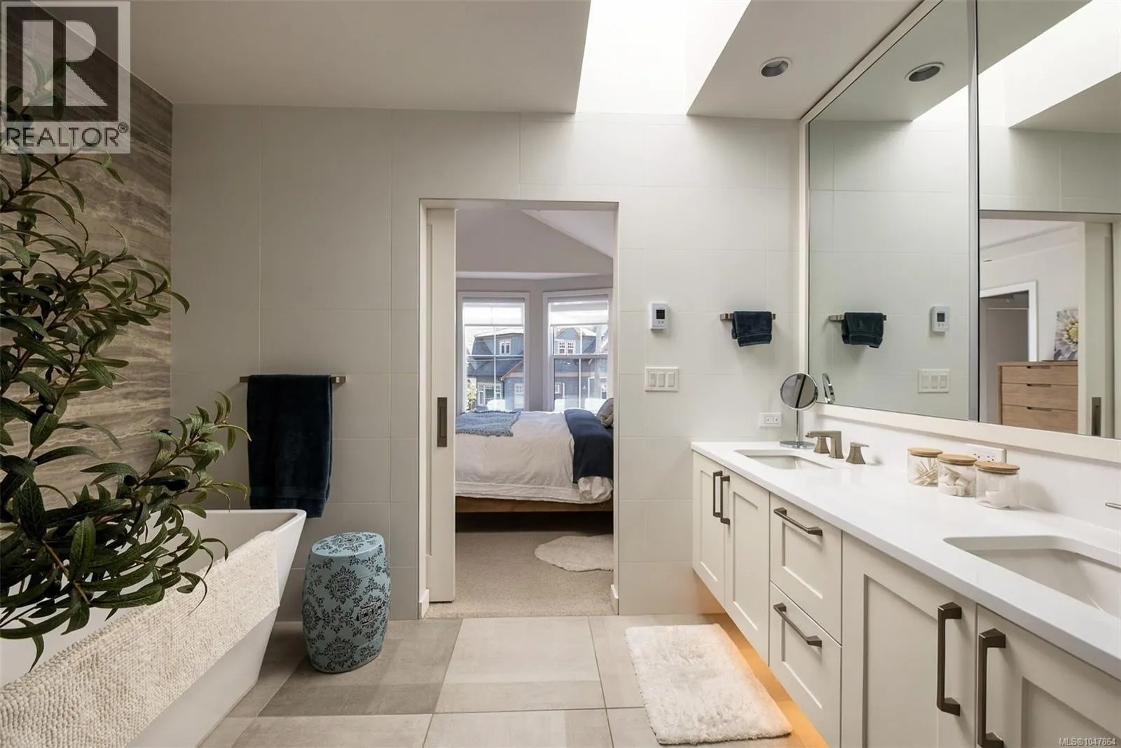1048 Pentrelew Pl