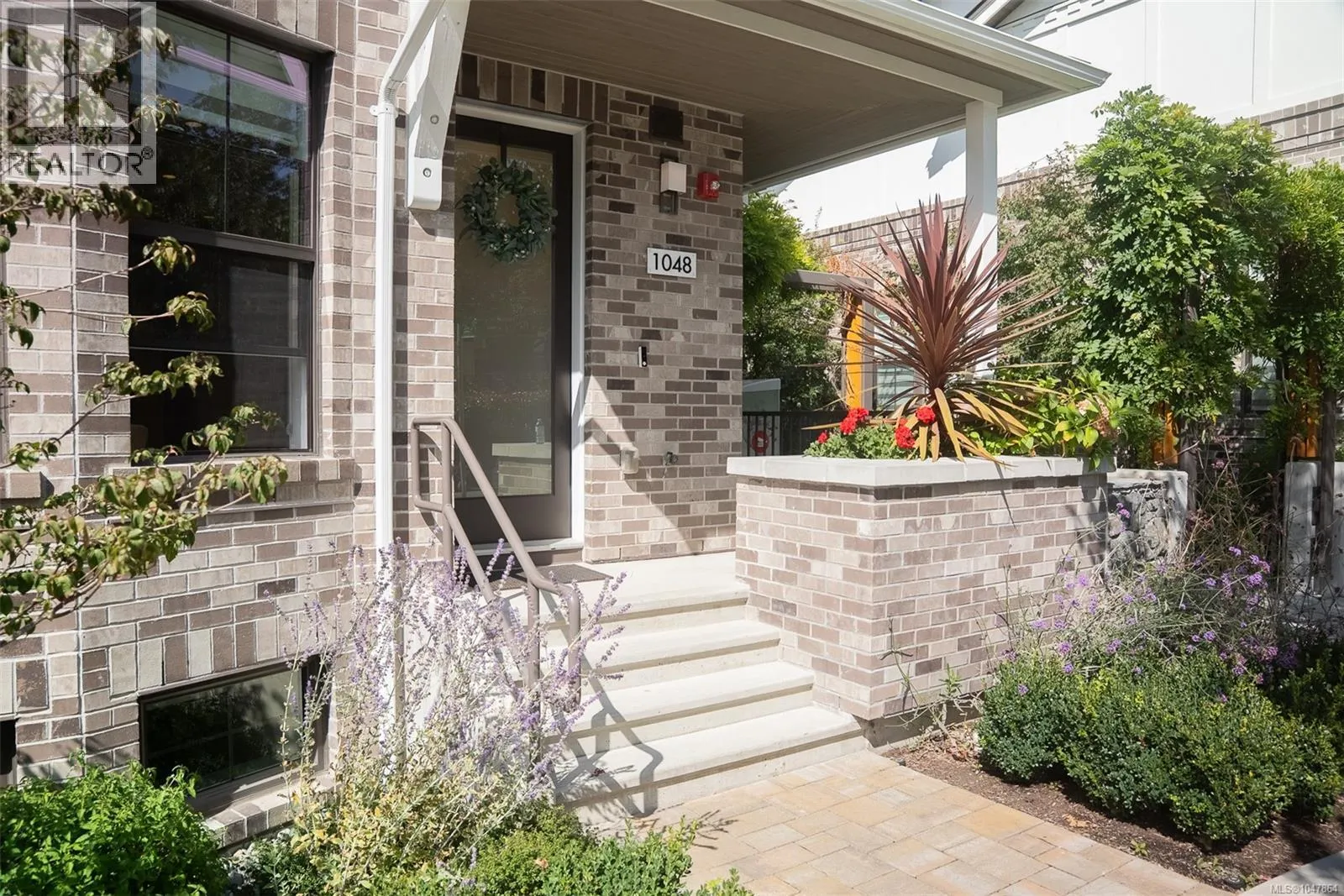 1048 Pentrelew Pl