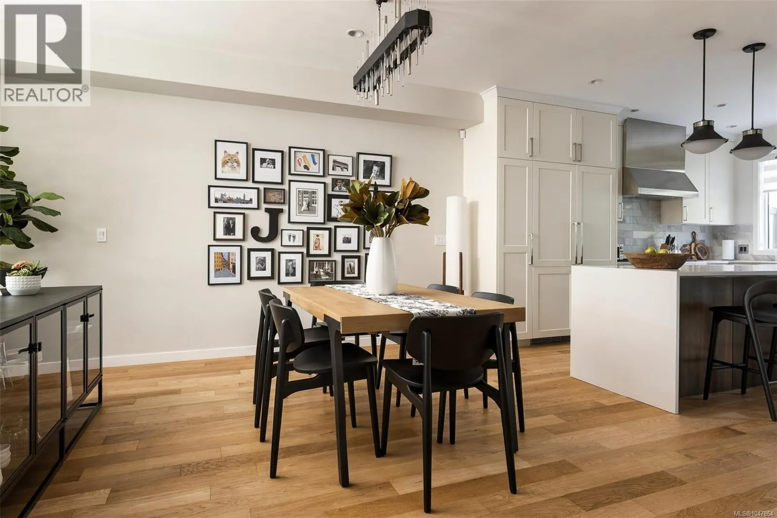 1048 Pentrelew Pl