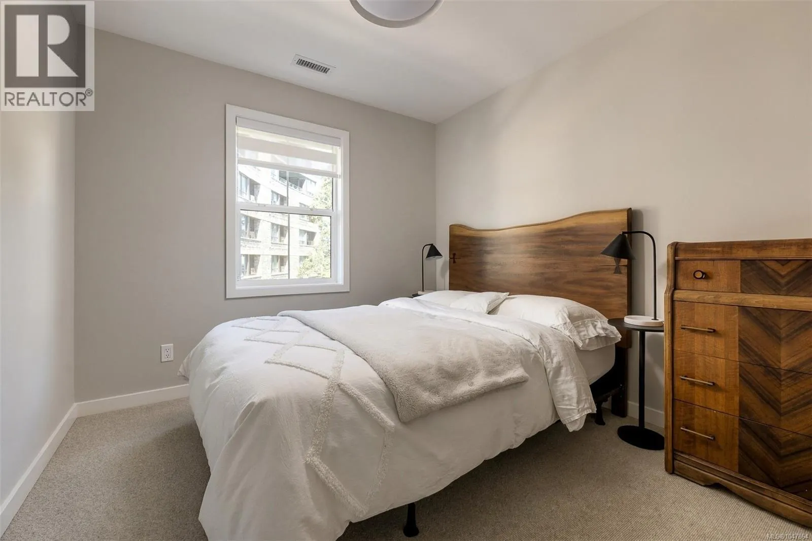 1048 Pentrelew Pl