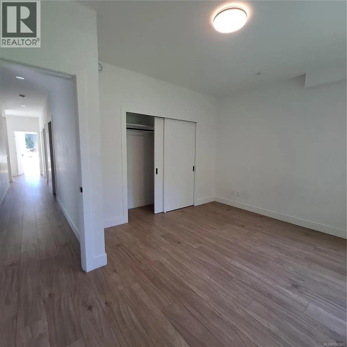 8 2330 Sooke Rd