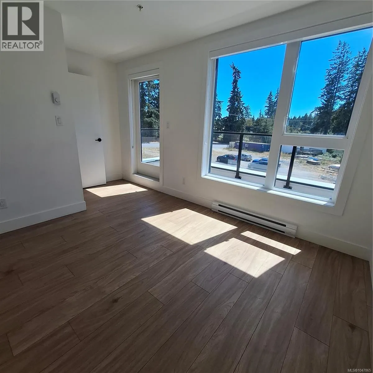 8 2330 Sooke Rd