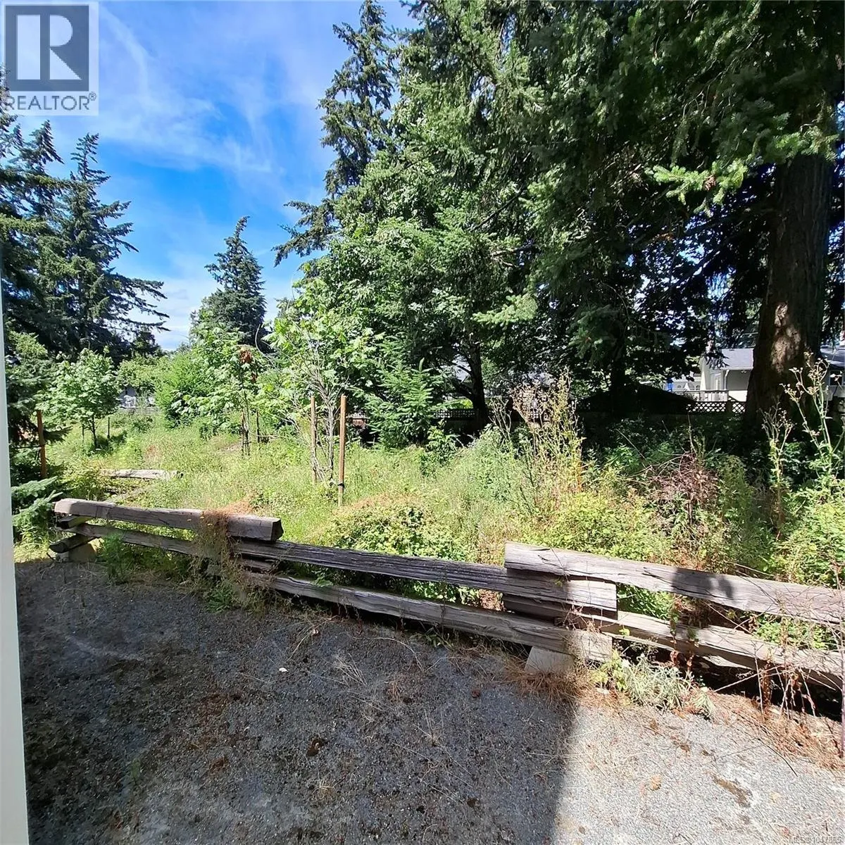 8 2330 Sooke Rd