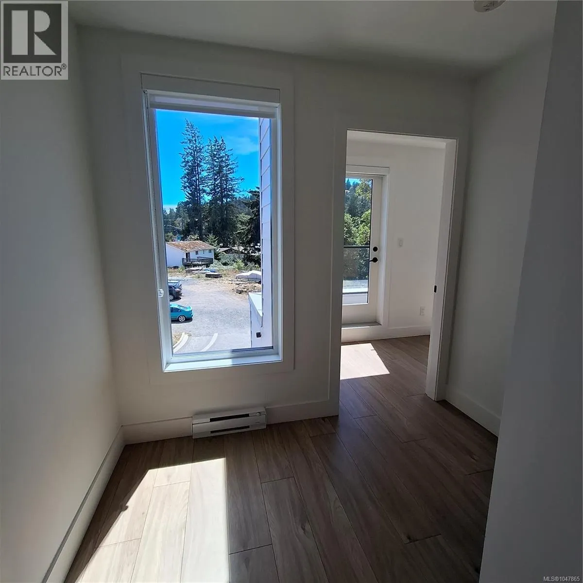 8 2330 Sooke Rd