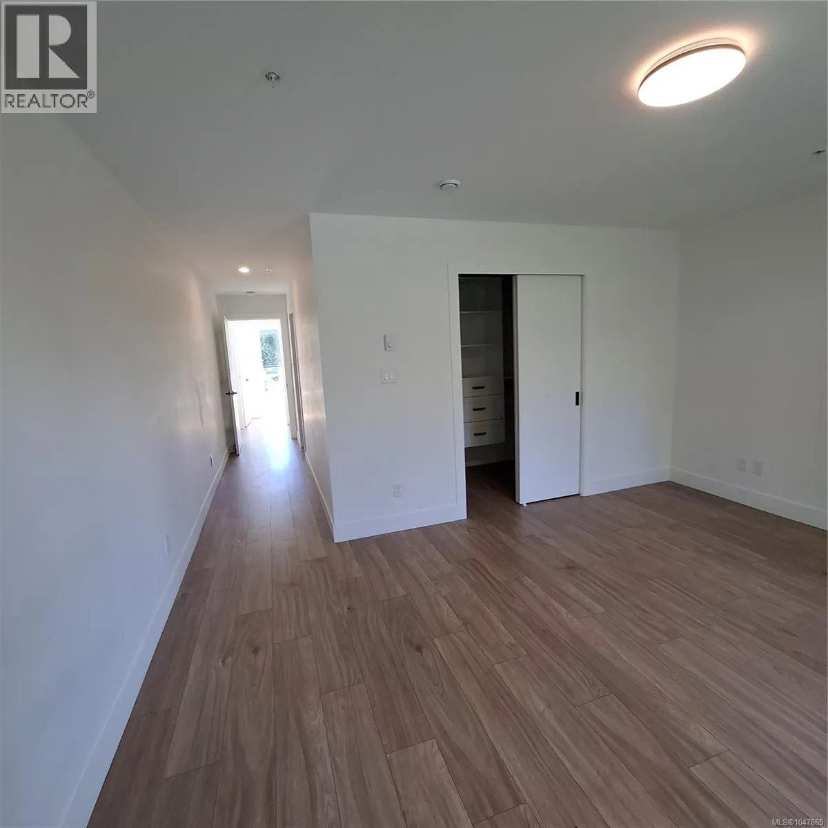 8 2330 Sooke Rd