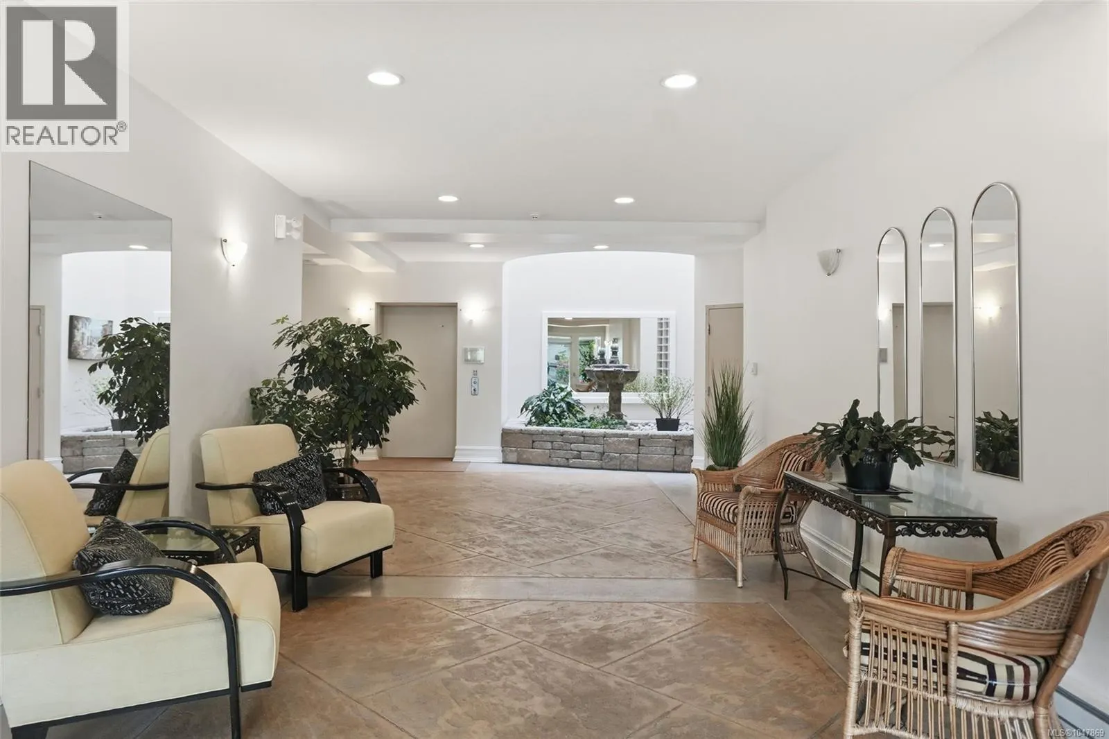 101 193 Second Ave W